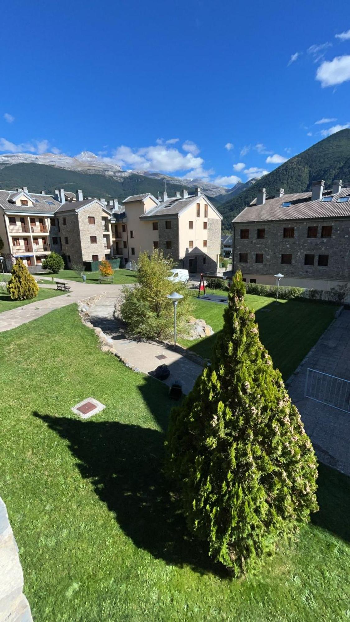 Apartamento El Roble Вильянуа Экстерьер фото